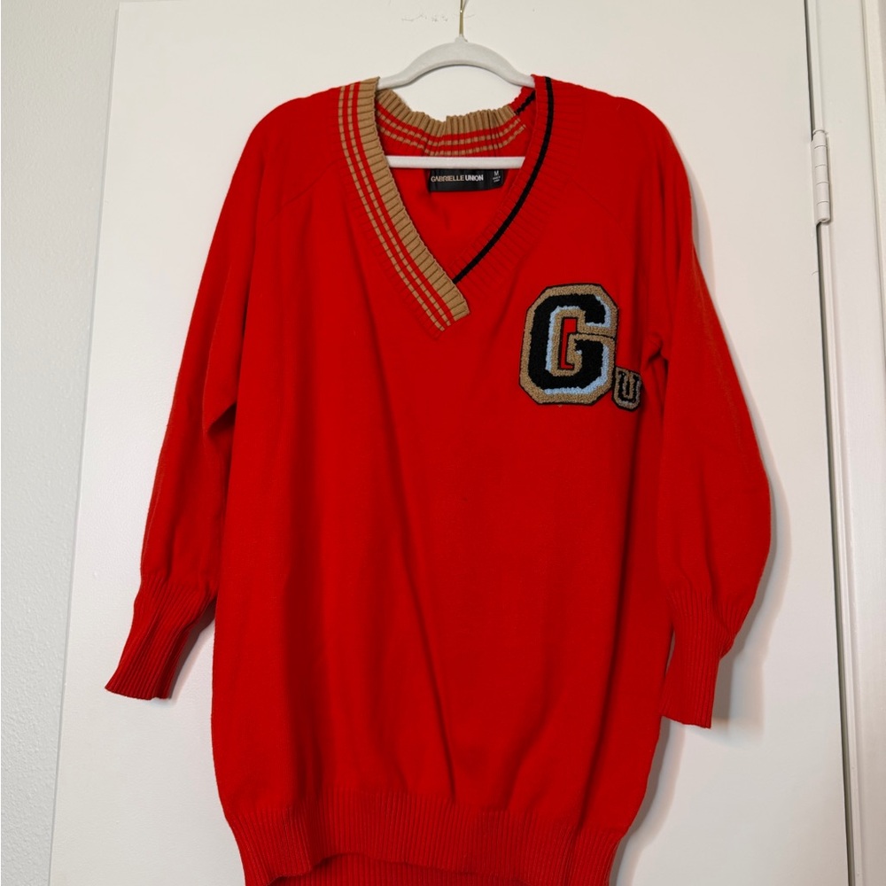 New York & Company Red V-Neck Sweater with Patch